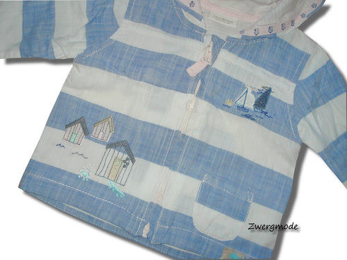 Next - Jacke weiss blau Kapuze Mädchenjacke secondhand Mädchen Gr. 62/68