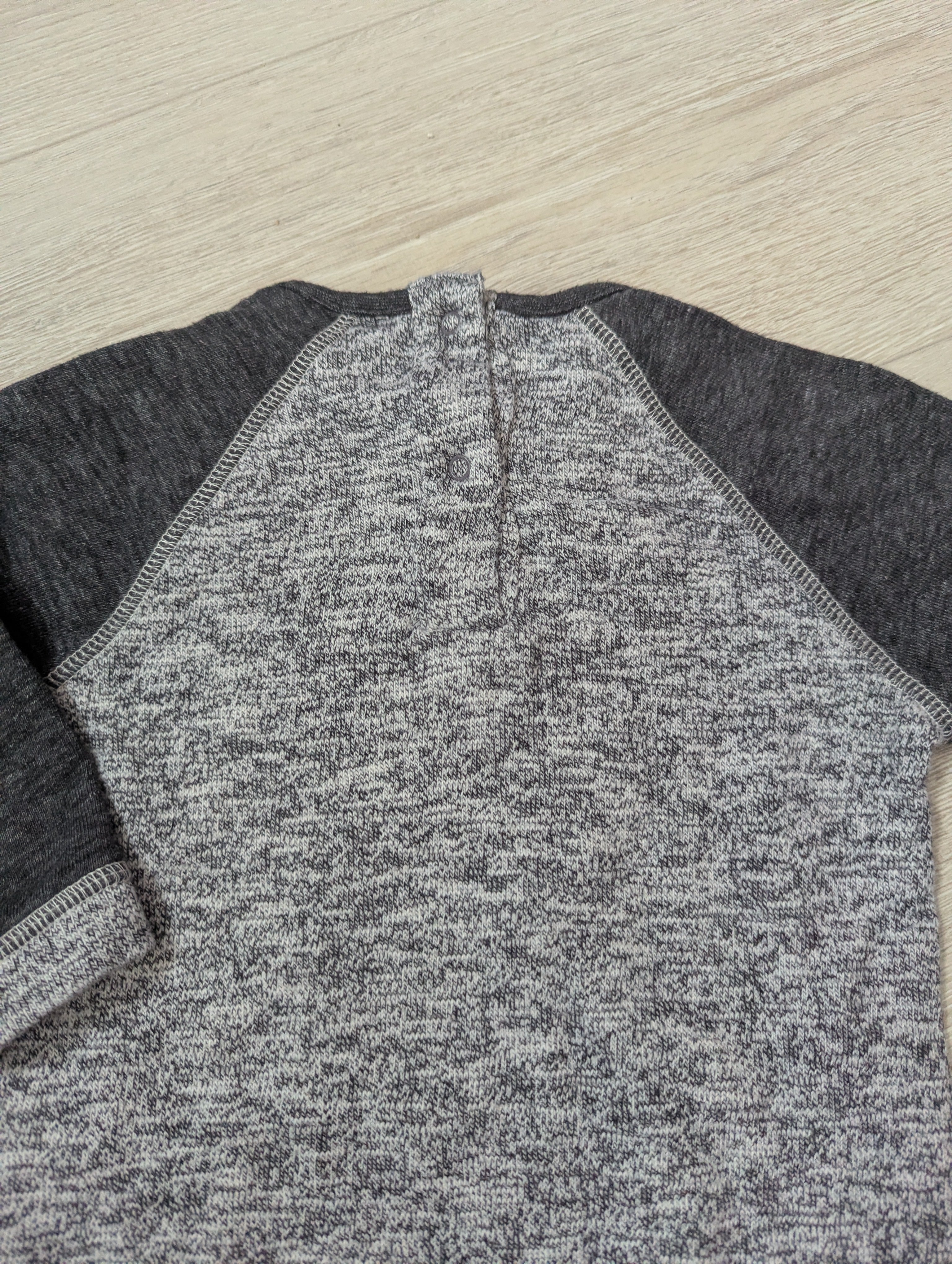 Next - Overall Strampler Spieler Junge Mädchen secondhand Jumper grau Gr. 74