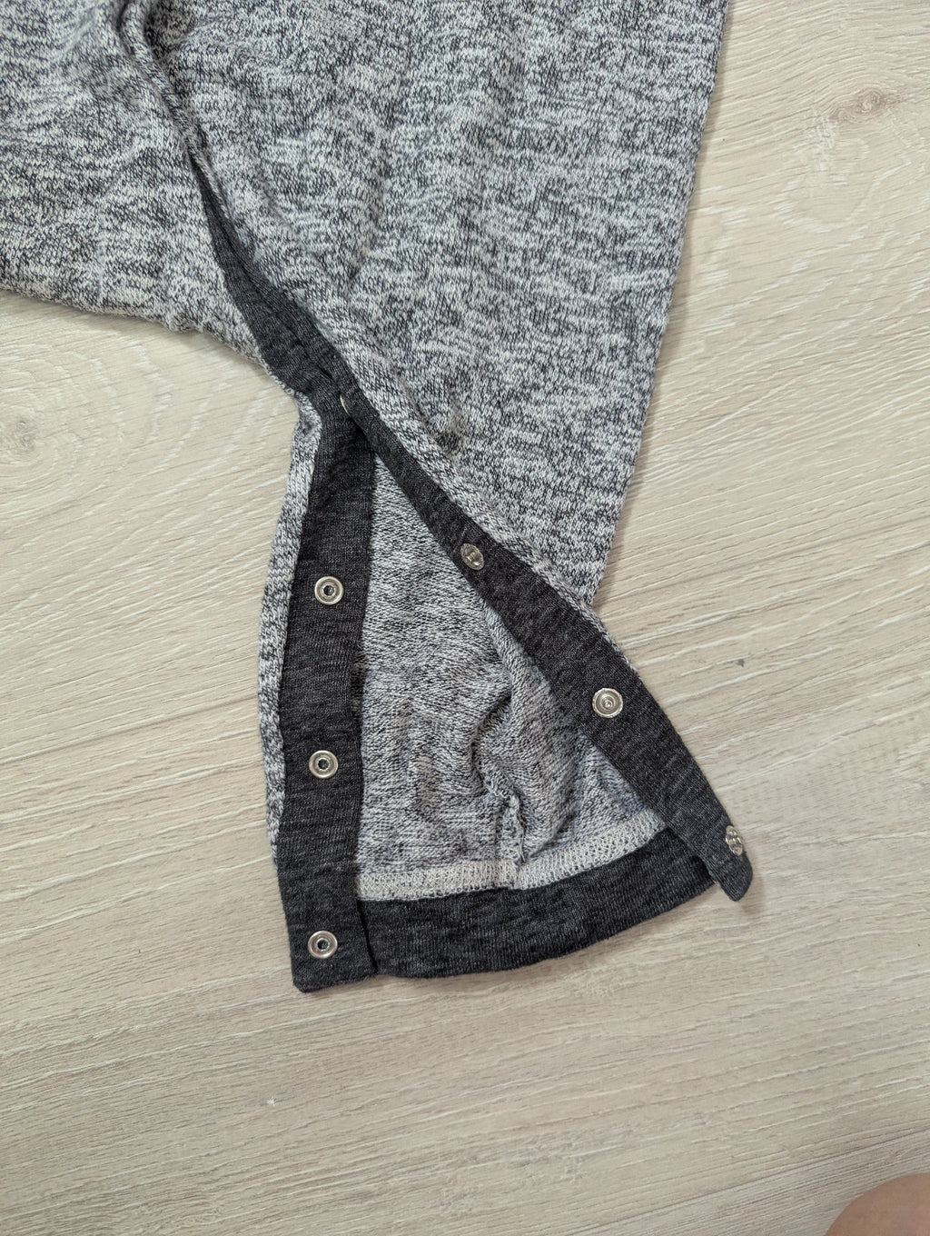 Next - Overall Strampler Spieler Junge Mädchen secondhand Jumper grau Gr. 74
