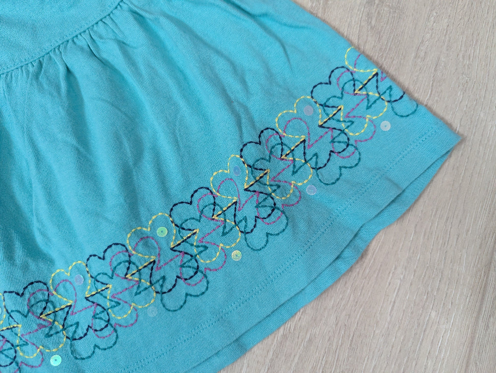 Old Navy Mädchenrock blau mit Stickerei – Gr. 122/128