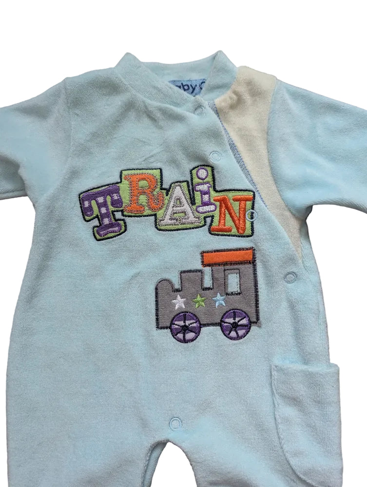 Baby C Fleece-Strampler hellblau mit Zugmotiv – Gr. 56/62, neu